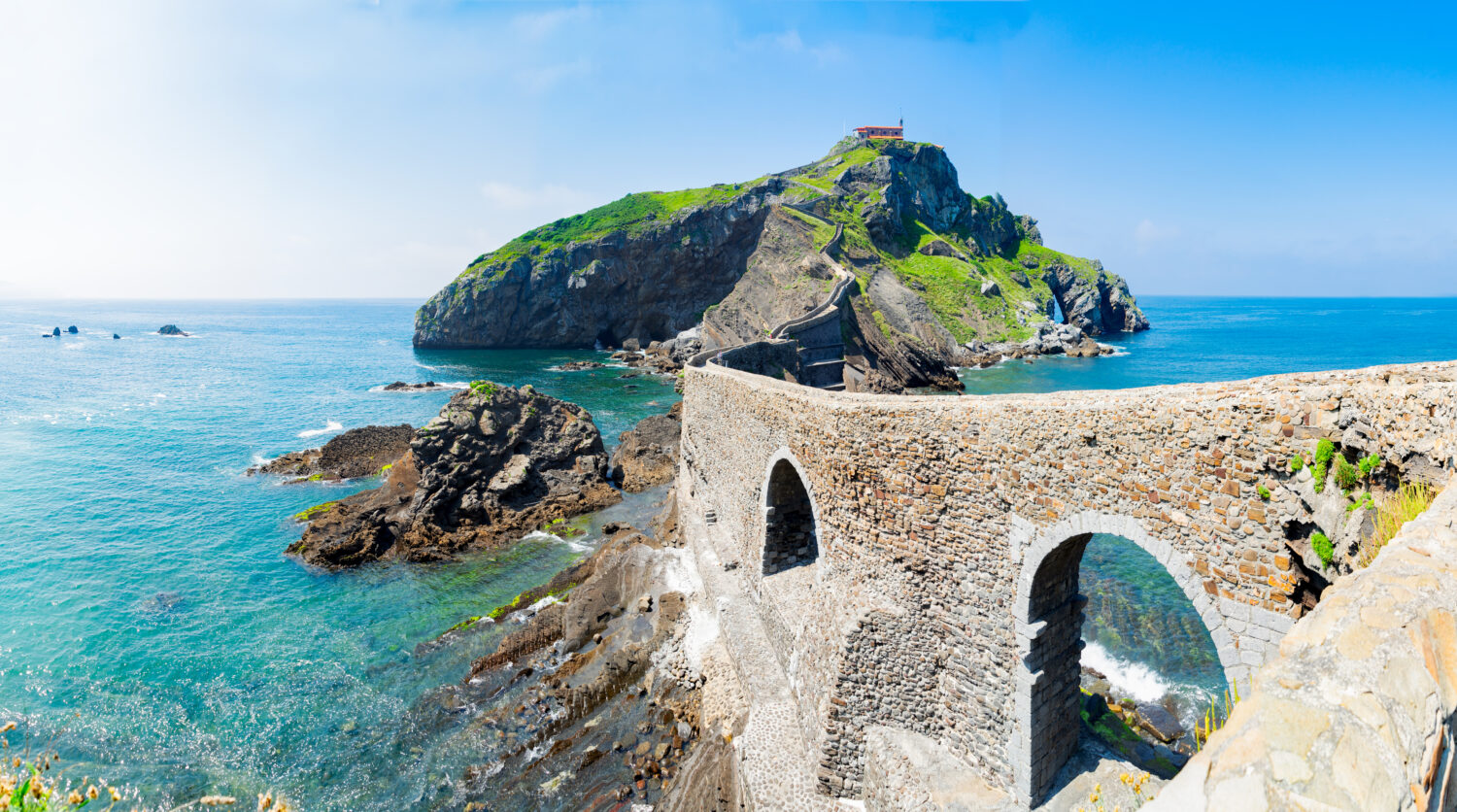 Visiter le Pays Basque 🌶️ : Mon inoubliable Itinéraire entre Biarritz, Montagnes & Tapas !